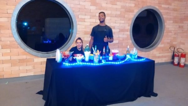 Mesa de Drinks sem Álcool - Festas e Cia Eventos